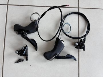 Shimano 105 / ST RS685 Drivetrain & Pedals d'occasion