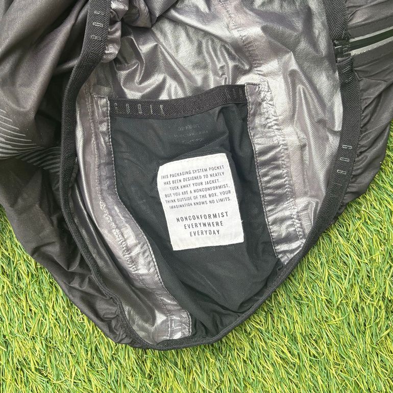 Used Gobik Pluvia Jacket 2024 bike — image 7 of 7