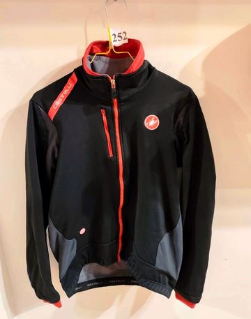 Used Castelli Giacca Ciclismo bike — image 1 of 5
