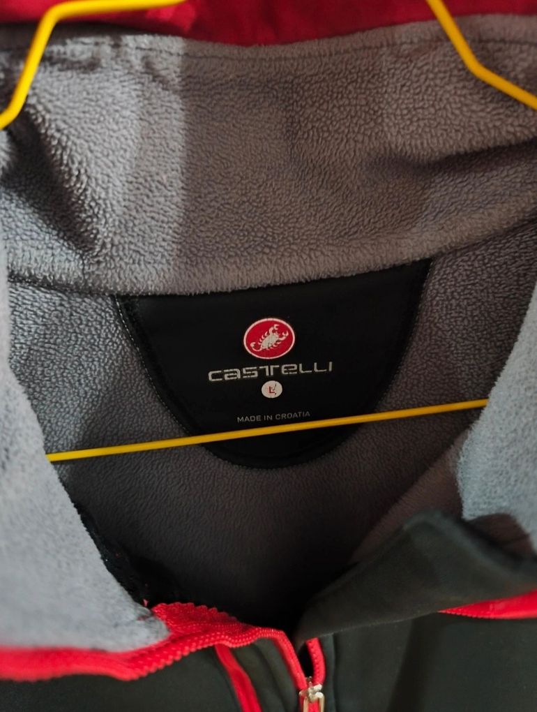 Used Castelli Giacca Ciclismo bike — image 4 of 5