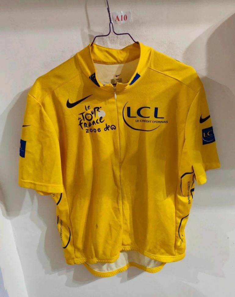 Used Nike Tour de France Cycling Jersey 2006 bike — image 1 of 4