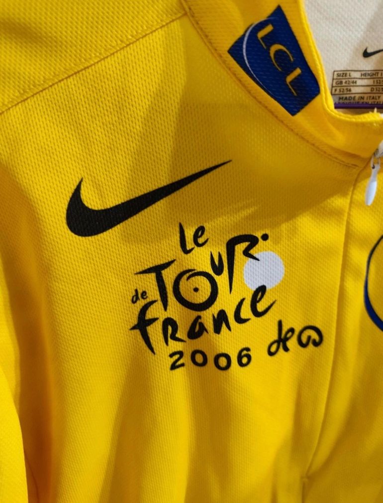 Used Nike Tour de France Cycling Jersey 2006 bike — image 3 of 4