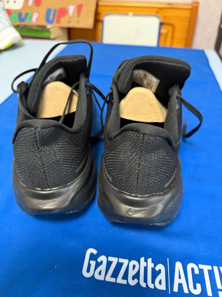 Used Nike Air Zoom Pegasus 41 Full Black US10 EU44 bike — image 2 of 5