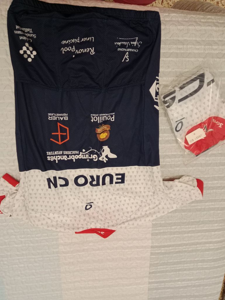 Used Aerotec Maillot y culote 2026 bike — image 9 of 9