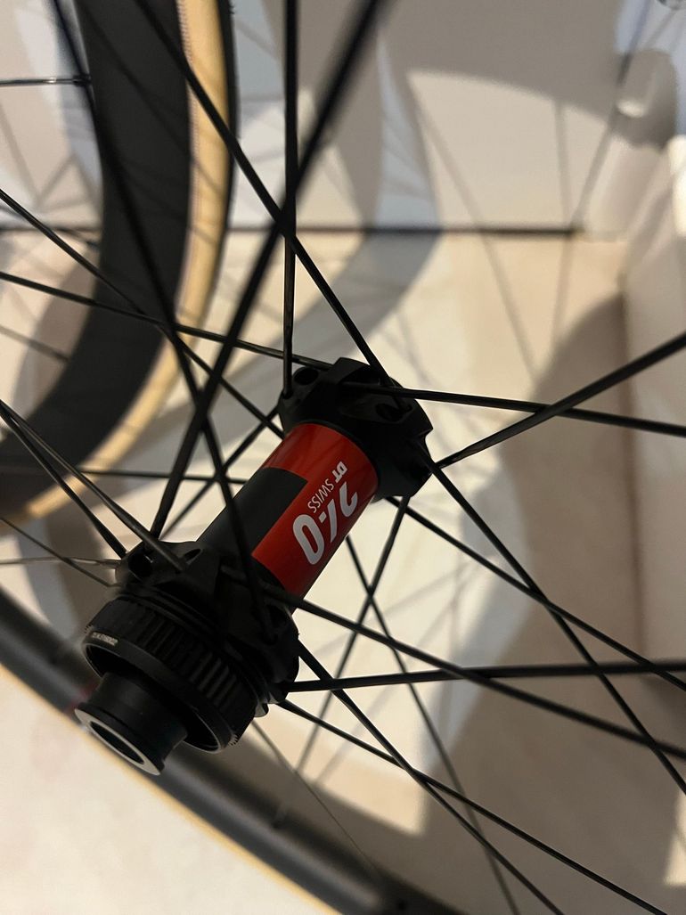 Used Reserve 34/37 Wheels with DT240 Hubs and Vittoria Corsa Pro Tires 2026 bike — image 6 of 6