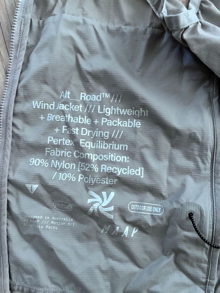 Used MAAP All Road Wid Jacket 2025 bike — image 6 of 7