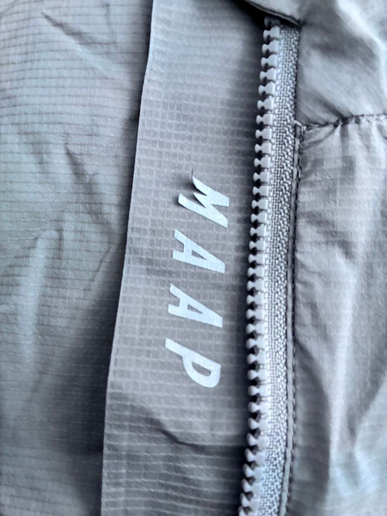 Used MAAP All Road Wid Jacket 2025 bike — image 4 of 7