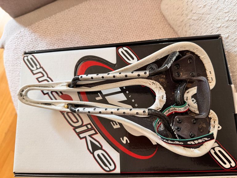 Used Selle Smp Forma Carbon 2025 bike — image 4 of 8