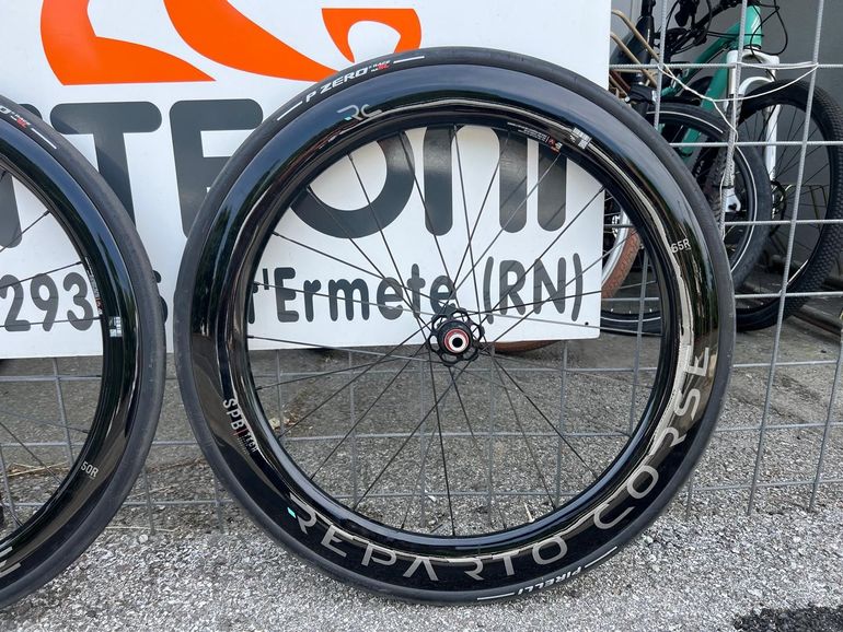 Used Bianchi Reparto Corse SPB Tech 50R/65R Carbon Wheelset bike — image 2 of 4