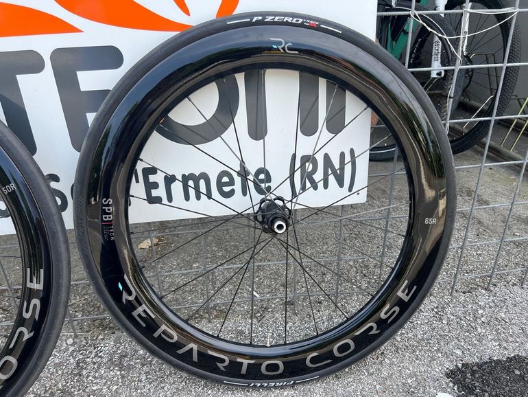 Used Bianchi Reparto Corse SPB Tech 50R/65R Carbon Wheelset bike — image 4 of 4