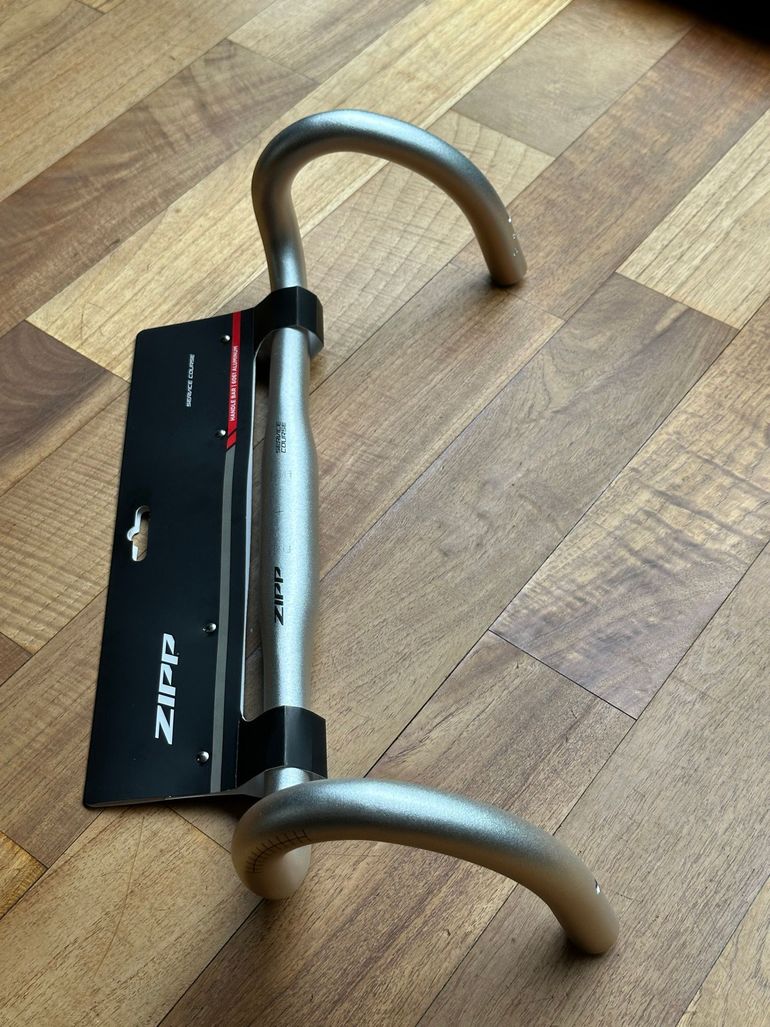 Used Zipp Service Course 80 Ergo Handlebar 2025 bike — image 4 of 4