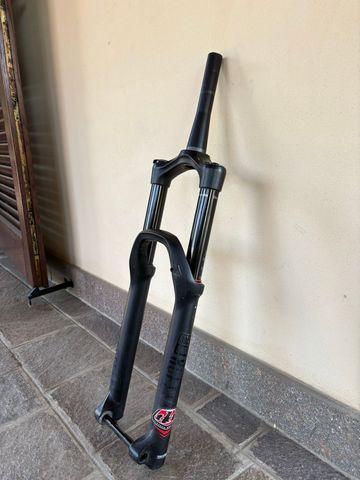 Brugt RockShox Yari RC Fork bike — billede 1 af 3