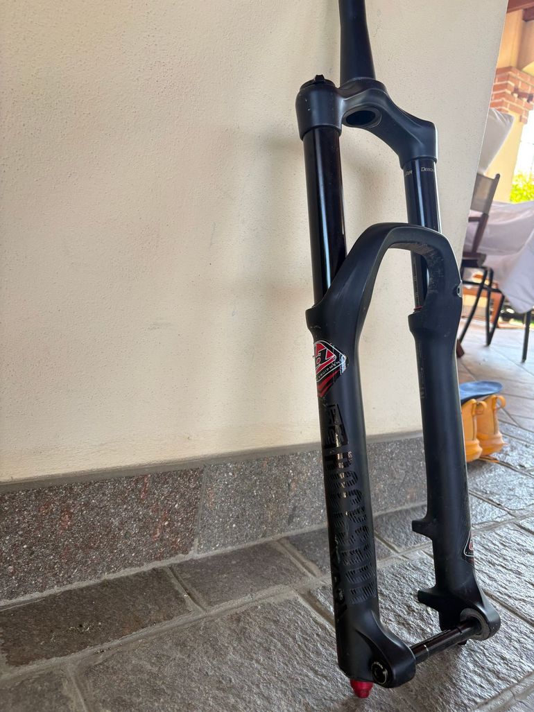 Used RockShox Yari RC Fork bike — image 3 of 3
