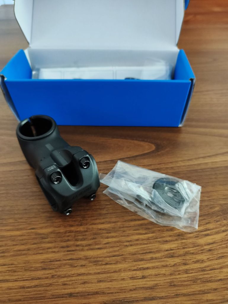 Used Giant Contact OD2 Stem bike — image 6 of 7