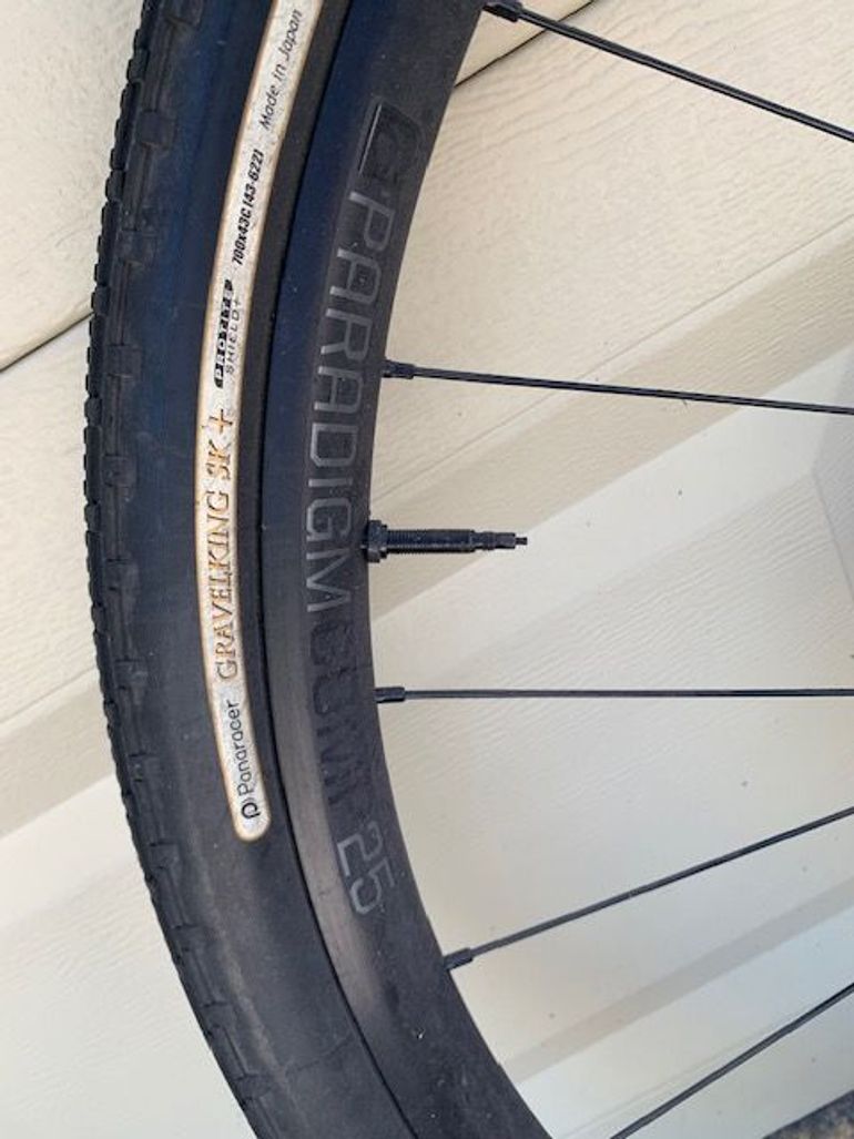 Used Bontrager Paradigm Comp 25 TLR Disc Road Wheelset 2023 bike — image 7 of 9