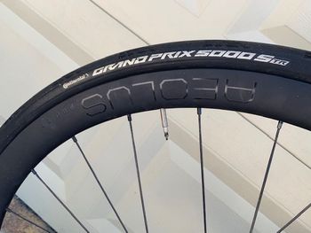 Used Bontrager Aeolus Elite 35 OCLV Carbon Tubeless Ready Wheelset 2023 bike — image 10 of 10