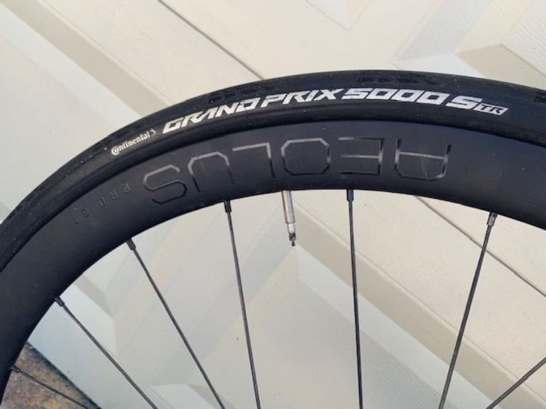 Used Bontrager Aeolus Elite 35 OCLV Carbon Tubeless Ready Wheelset 2023 bike — image 10 of 10