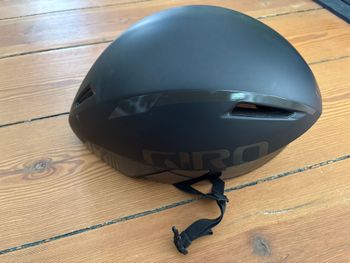 Used Giro MIPS Helmet bike — image 4 of 6