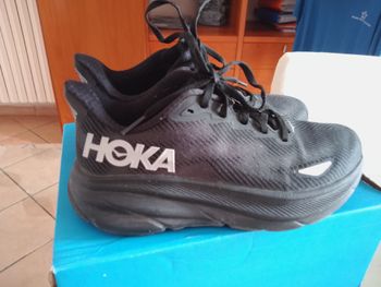 Used Hoka Clifton 9 GTX bike — image 4 of 8