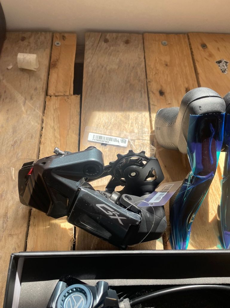 Used wheeltop EDS GeX Wireless Electronic Shifter/Derailleur bike — image 3 of 10