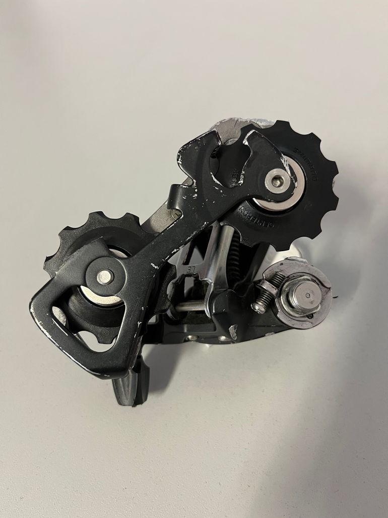 Used Shimano RD-5800 bike — image 2 of 2