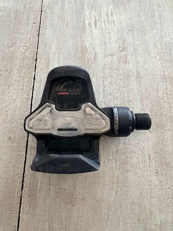 Used Look Keo Blade Carbon Ceramic Pedals & Cleats bike — image 2 of 5