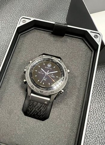 Used Garmin MARQ Commander (Gen 2) Beretta Edition 2026 bike — image 5 of 8