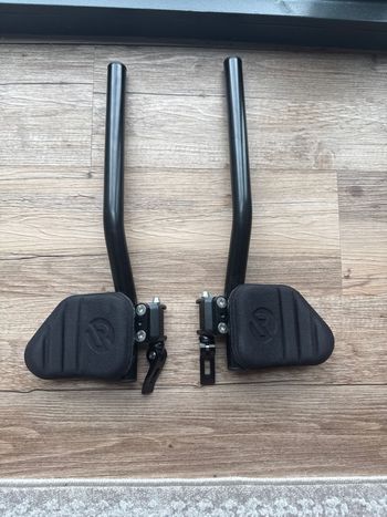 Used Redshift Sports Quick-Release Aerobars 2026 bike