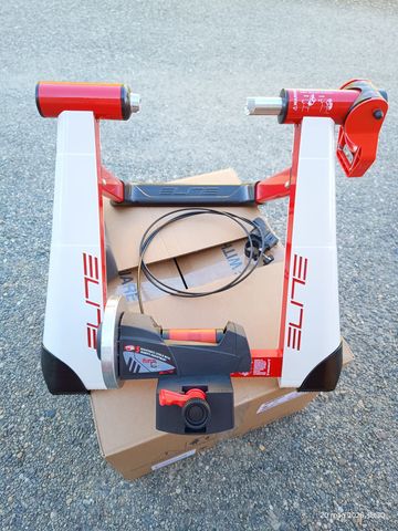 Używany Elite Rullo 2020 bike — zdjęcie 2 z 8