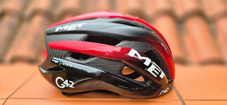 Used MET Trenta 3K Carbon UAE Team Emirates 2024 bike — image 1 of 6