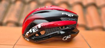 Used MET Trenta 3K Carbon UAE Team Emirates 2024 bike — image 5 of 6