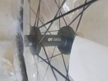 Used Dt Swiss ARC 1400 Dicut Carbon 62 mm Disc Clincher 12x100 DT 240 Hub bike — image 15 of 23