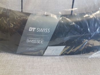 Used Dt Swiss ARC 1400 Dicut Carbon 62 mm Disc Clincher 12x100 DT 240 Hub bike — image 6 of 23