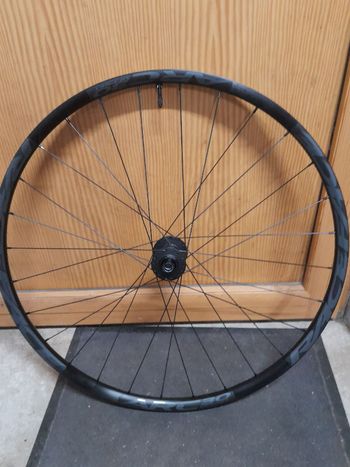 Used Race Face Arc 30 bike — image 5 of 9