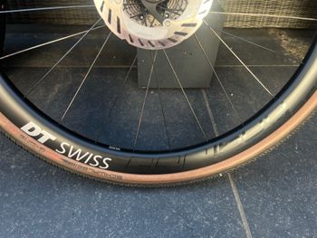 Used Dt Swiss GR 1600 SPLINE 25 Wheelset bike — image 4 of 14