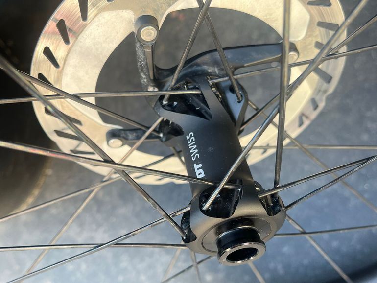Used Dt Swiss GR 1600 SPLINE 25 Wheelset bike — image 13 of 14