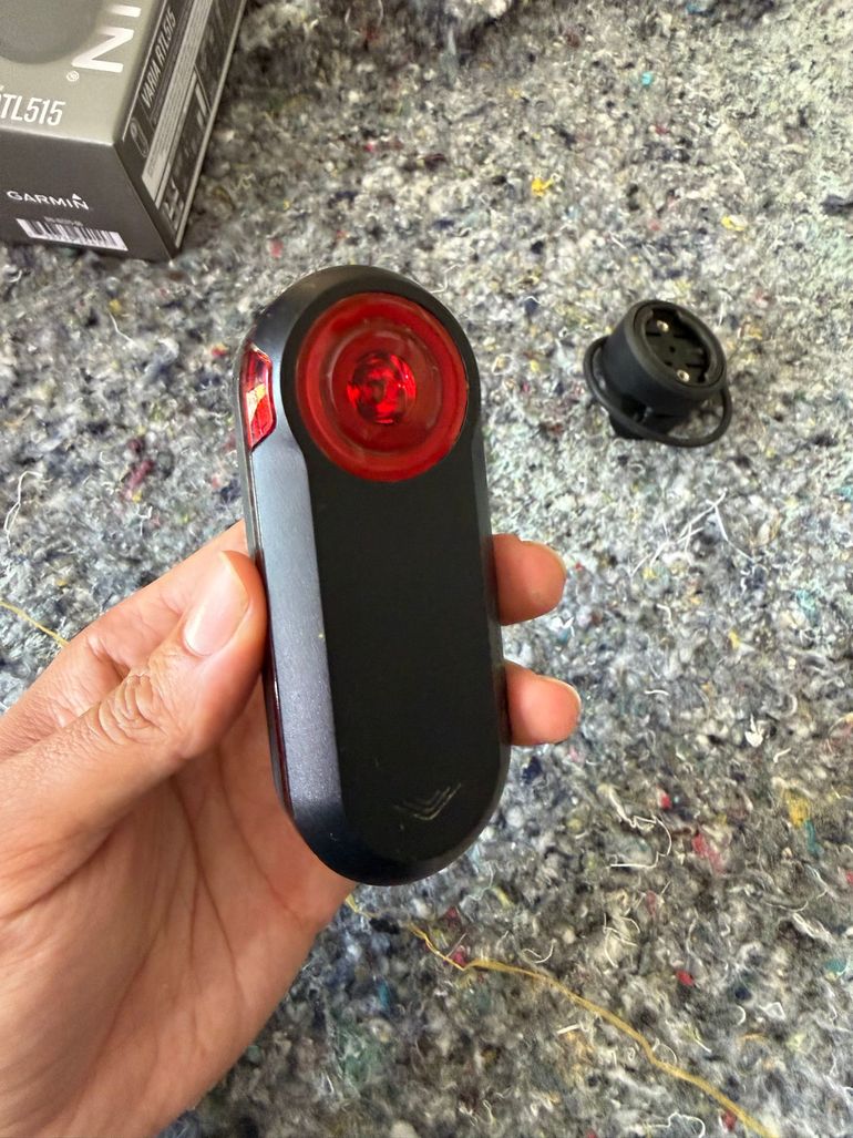 Used Garmin varia rtl 515 2024 bike — image 2 of 5