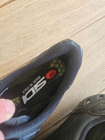 Used Sidi Wire 2 Carbon 2024 bike — image 2 of 8