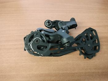Used Shimano GRX 12-speed Groupset 2025 bike — image 4 of 11
