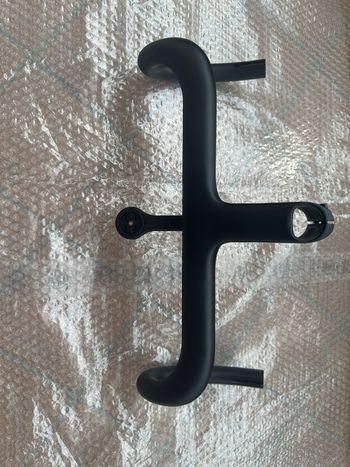 Used Cadex Race Handlebar 2024 bike — image 2 of 7