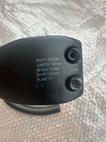 Used Cadex Race Handlebar 2024 bike — image 4 of 7