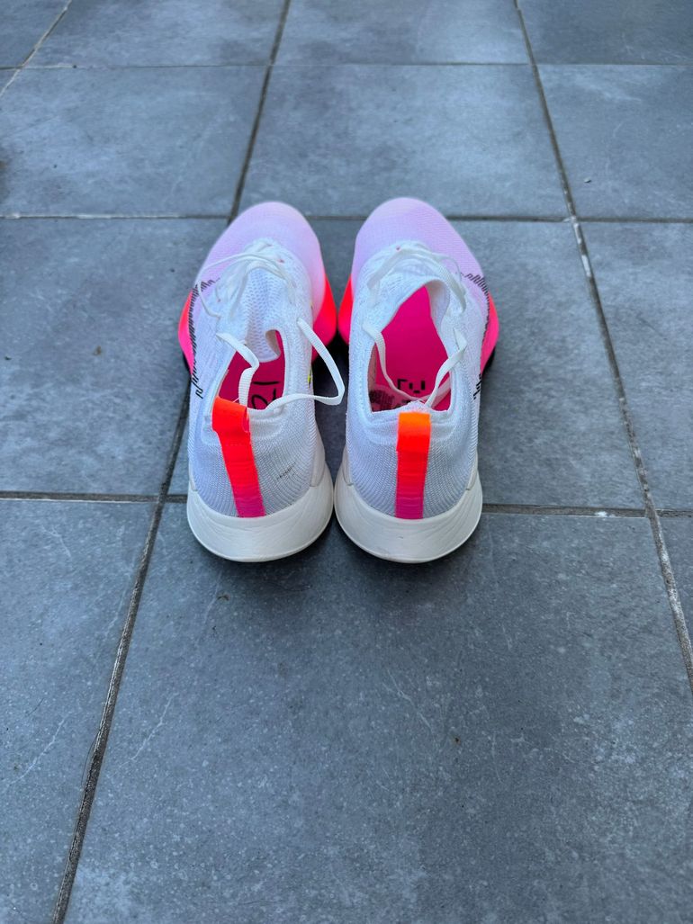 Used Nike Air Zoom Tempo NEXT% bike — image 3 of 6
