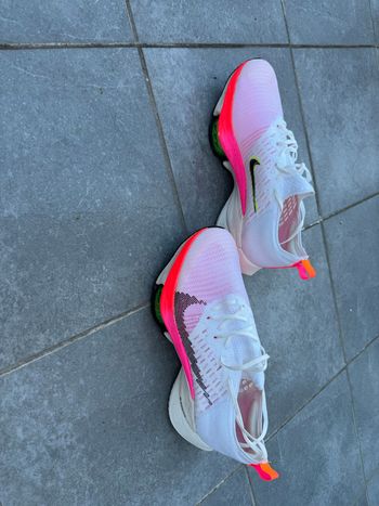 Used Nike Air Zoom Tempo NEXT% bike — image 4 of 6