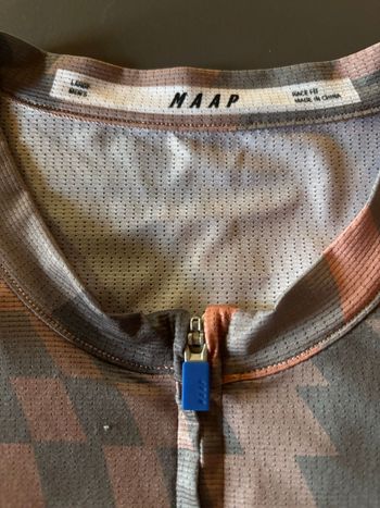 Used MAAP Privateer T.R. pro air Jersey 2024 bike — image 5 of 6