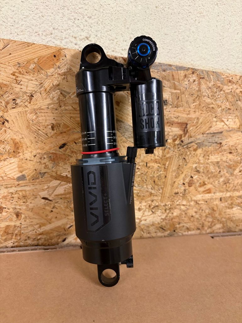 Used RockShox Vivid Select + 2025 bike — image 7 of 8