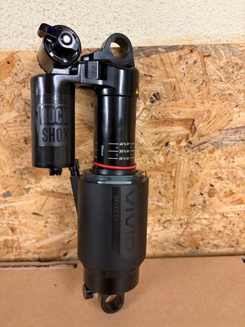 Used RockShox Vivid Select + 2025 bike — image 6 of 8