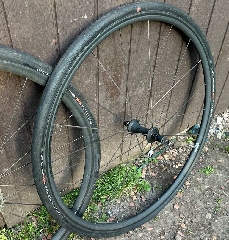 Used Dt Swiss PR 1400 DICUT OXiC 32 Wheel 2022 bike — image 3 of 10