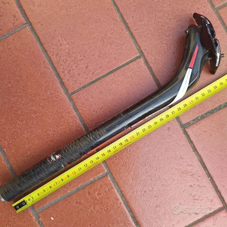 Used Fsa K-Force Light Carbon SB32 Seatpost 32mm bike — image 1 of 4