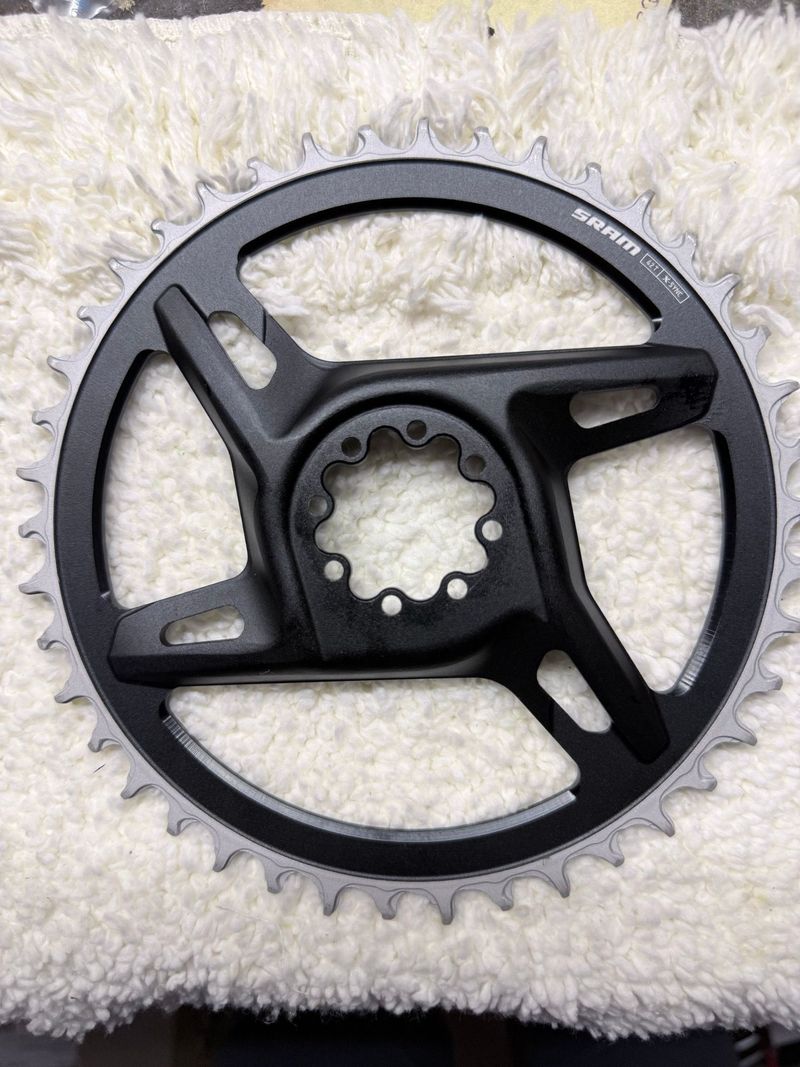 Używany Sram Red X-SYNC 12V 42T Direct-Mount Chainring 2026 Drivetrain & Pedals