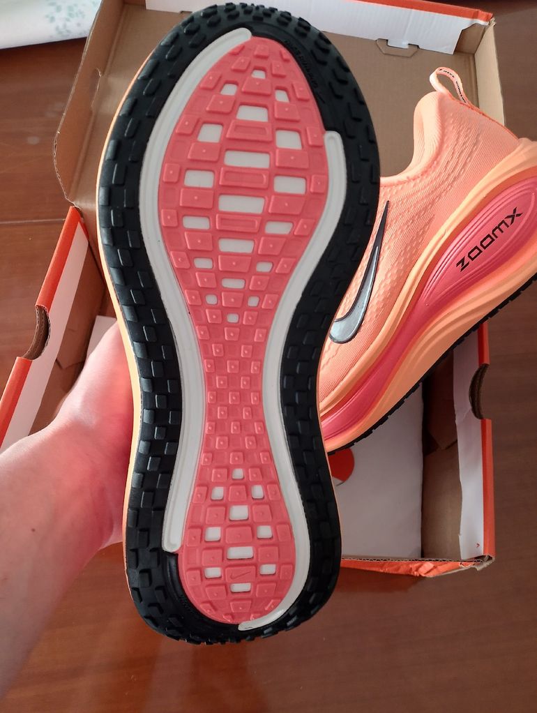 Used Nike zoomx vomero plus bike — image 6 of 7